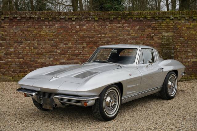 Afbeelding 1/50 van Chevrolet Corvette Sting Ray (1963)