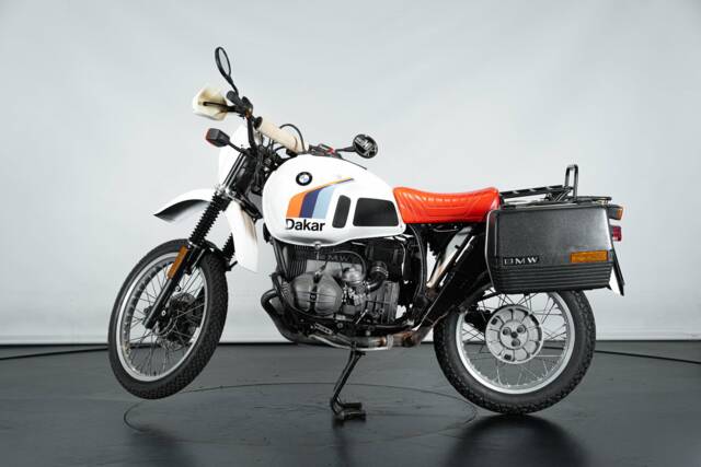 Bild 1/30 von BMW DUMMY (1987)