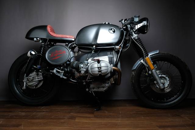 Bild 1/6 von BMW DUMMY (1984)