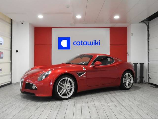 Image 1/9 of Alfa Romeo 8C Competizione (2008)