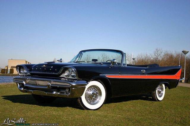Image 1/20 of DeSoto Firesweep (1958)