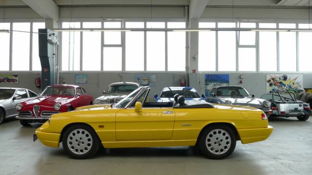 Afbeelding 1/39 van Alfa Romeo 2.0 Spider (1992)