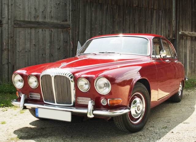 Bild 1/22 von Daimler Sovereign 4.2 (1969)