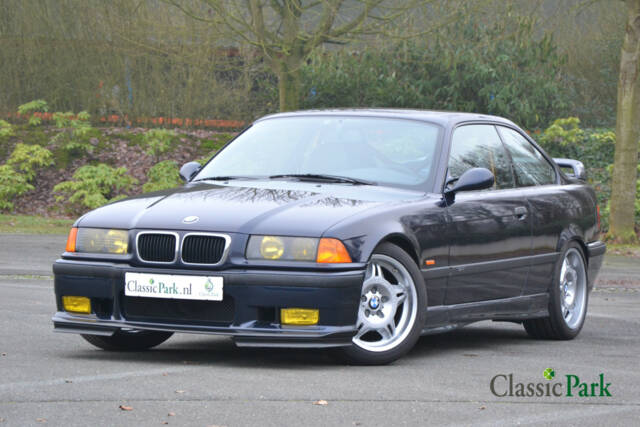 Image 1/50 de BMW 323i (1998)
