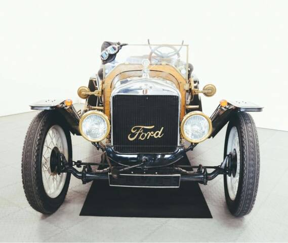Image 1/14 of Ford Model T (1921)