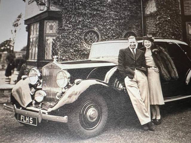 Image 1/6 of Rolls-Royce Wraith (1938)