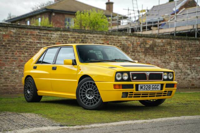 Image 1/50 of Lancia Delta HF Turbo (1994)