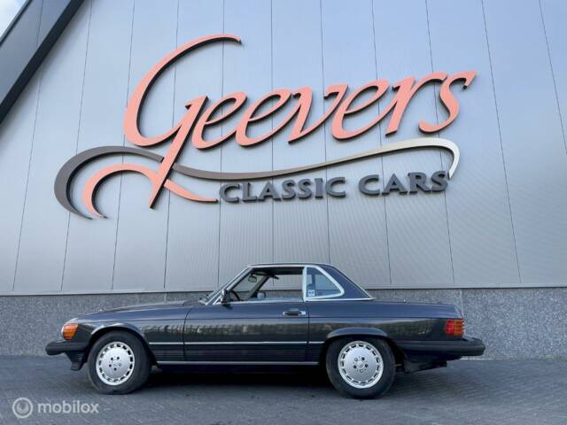 Bild 1/10 von Mercedes-Benz 560 SL (1989)