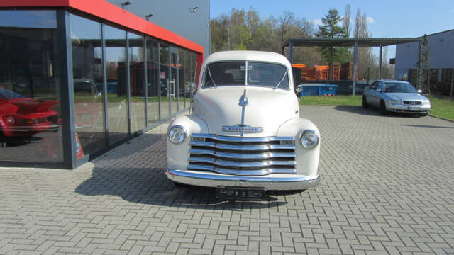 Image 1/20 de Chevrolet 3100 ½-ton Panel (1947)