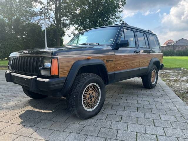 Image 1/7 of Jeep Cherokee (1992)