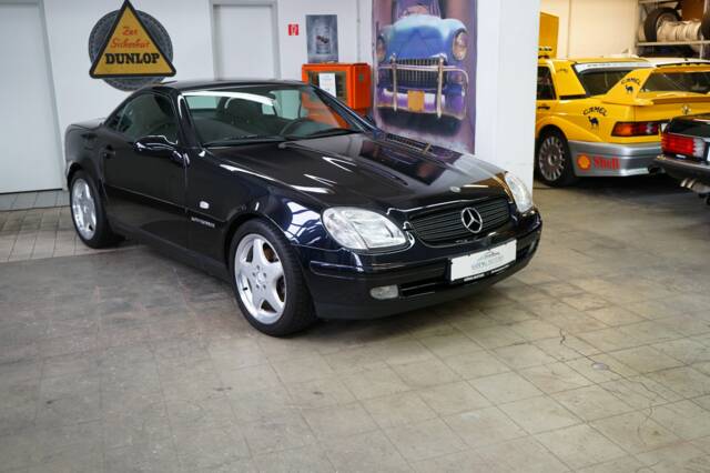 Afbeelding 1/47 van Mercedes-Benz SLK 230 Kompressor (1999)