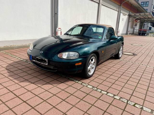 Bild 1/10 von Mazda MX-5 1.6 (2000)