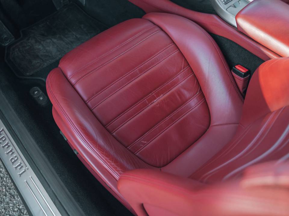 Immagine 54/69 di Ferrari California (2011)