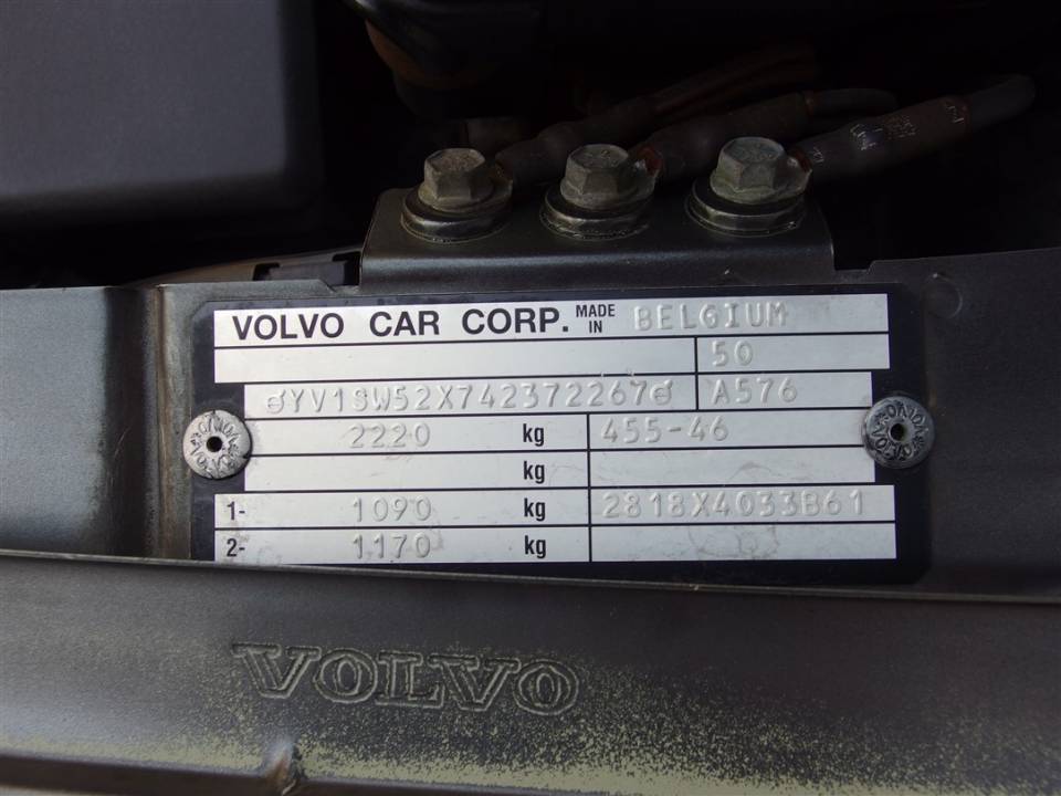 Bild 81/82 von Volvo V70 R AWD (2003)