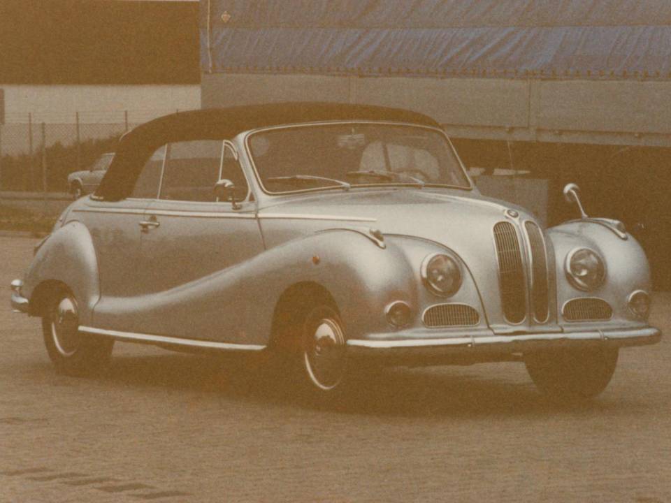 Image 29/29 of BMW 502 Baur (1955)