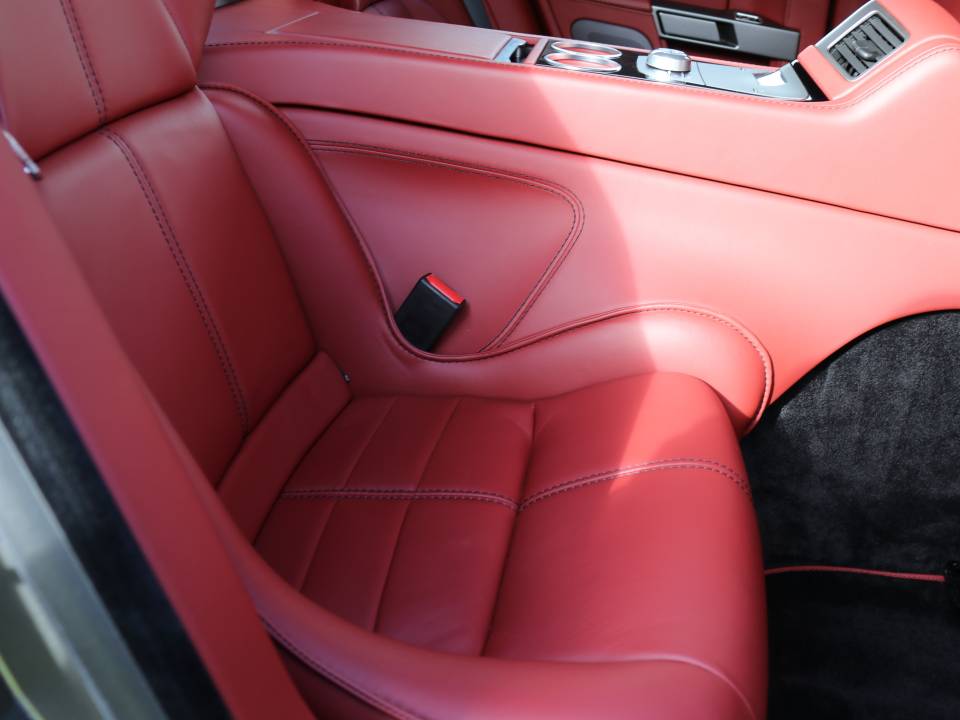 Bild 3/80 von Aston Martin Rapide (2012)