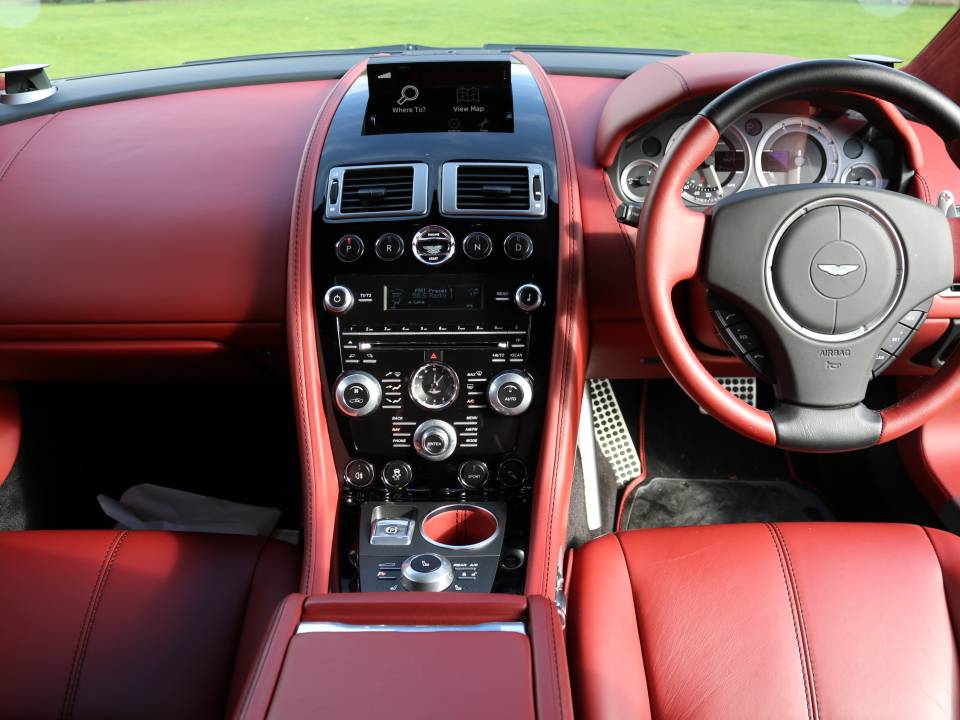 Bild 14/80 von Aston Martin Rapide (2012)