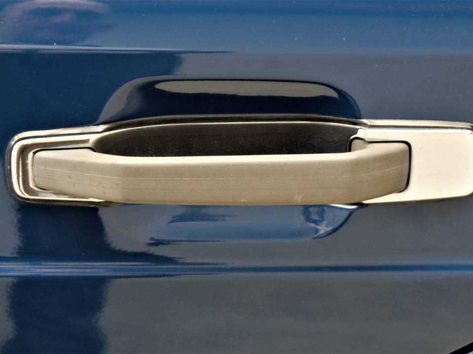 Immagine 33/84 di Mercedes-Benz 560 SEL (1987)