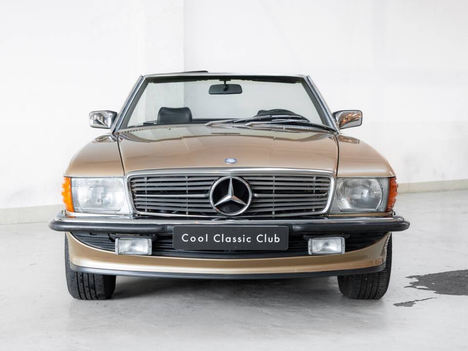 Afbeelding 2/32 van Mercedes-Benz 300 SL (1986)