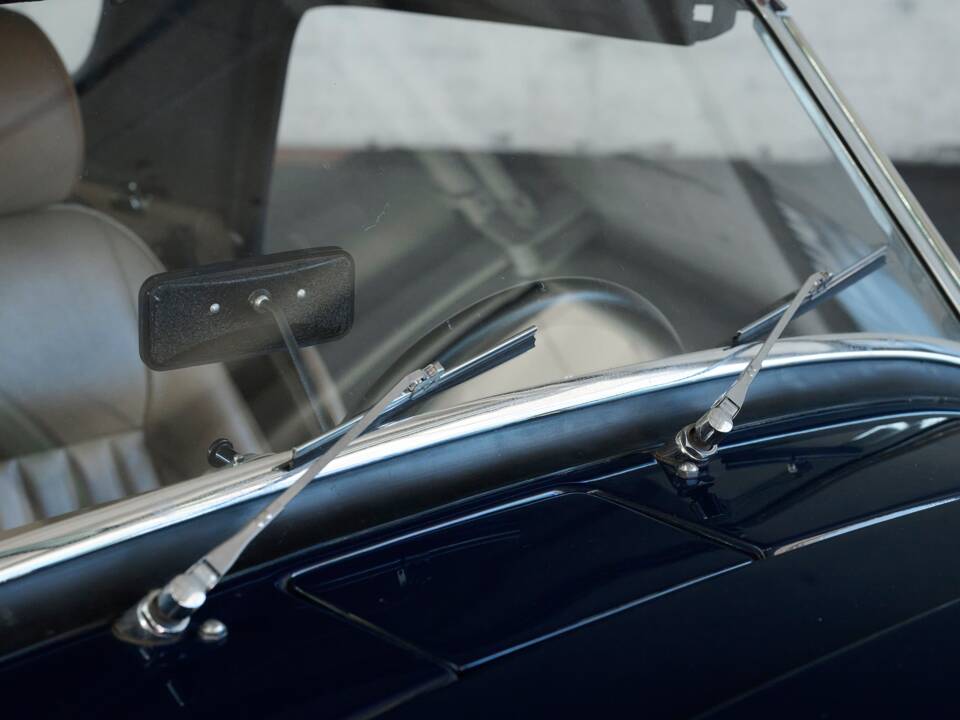 Image 31/50 of Triumph TR 3A (1959)