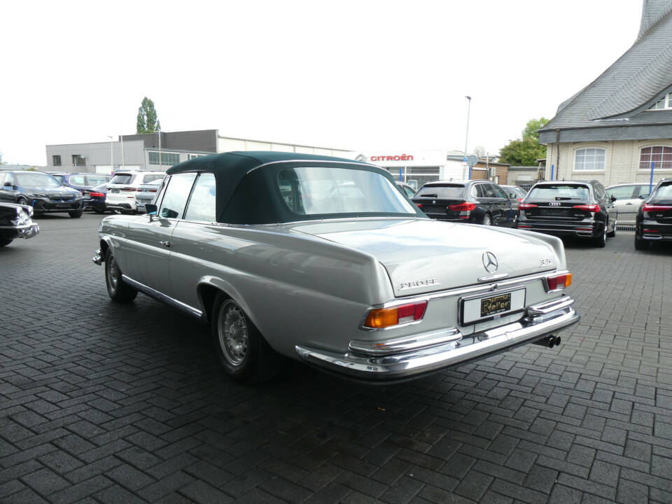 Image 6/31 of Mercedes-Benz 280 SE 3,5 (1970)