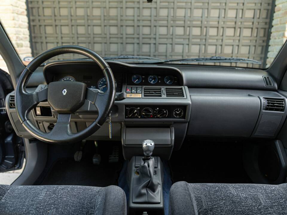 Afbeelding 40/50 van Renault Clio I Williams (1994)