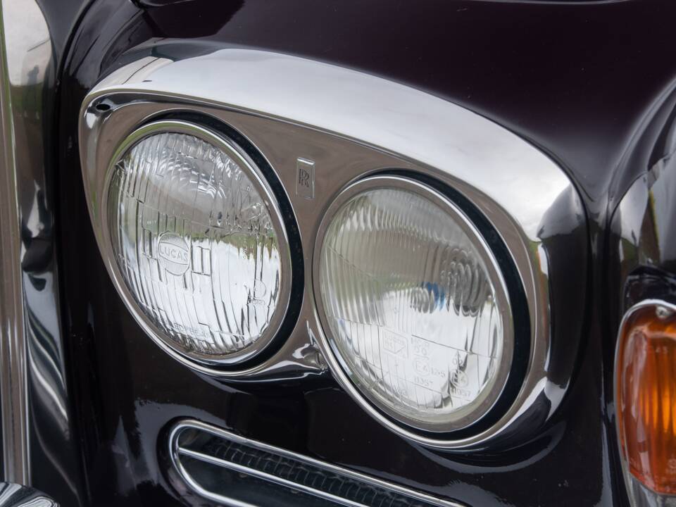 Image 10/50 of Rolls-Royce Silver Shadow I (1972)