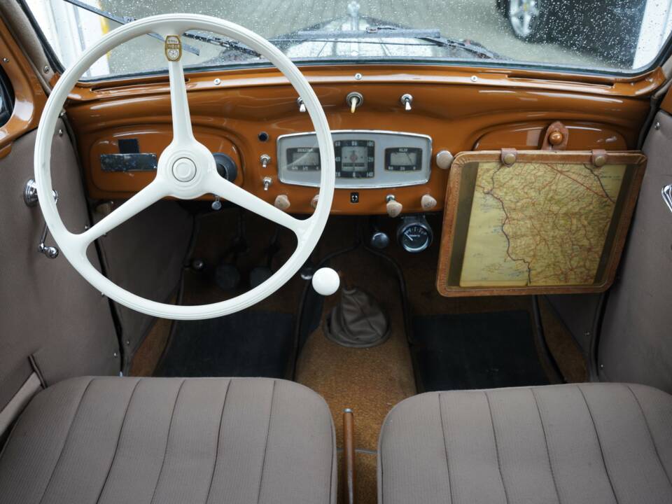 Image 36/50 of FIAT 1100 B (1947)