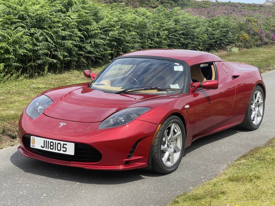 Image 4/9 de Tesla Roadster (2011)