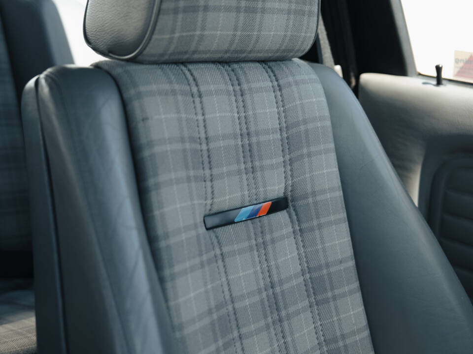Imagen 27/58 de BMW M3 Evolution II (1988)