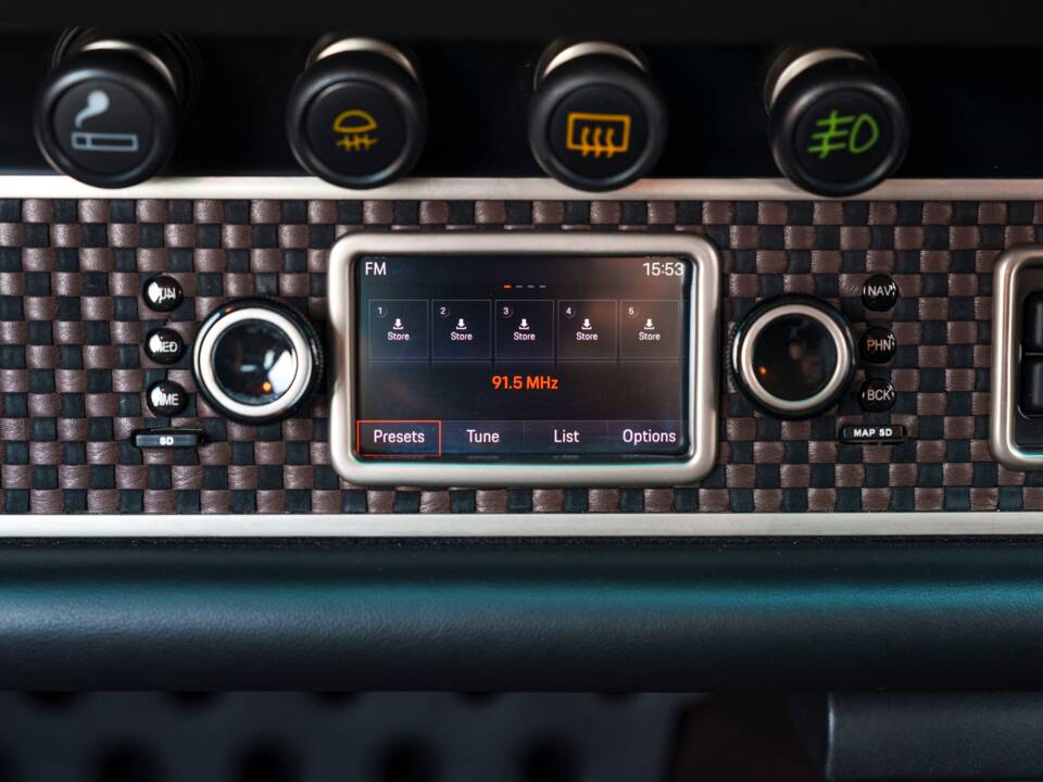 Image 22/34 of Porsche 911 Singer (2023)