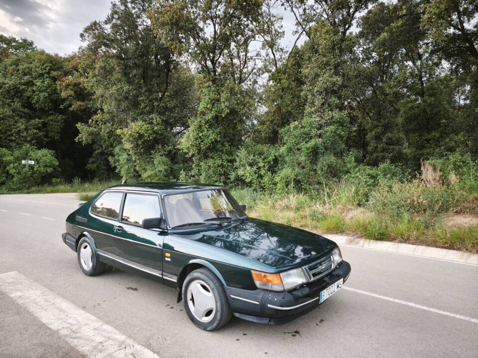 Image 2/7 of Saab 900 S (1991)