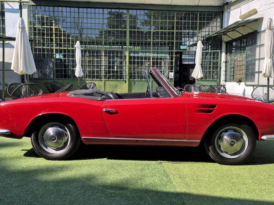 Image 8/63 of FIAT 1200 S OSI (1965)
