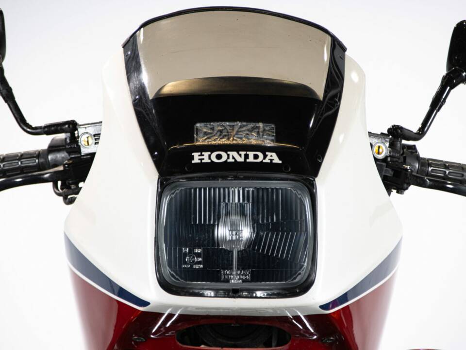 Immagine 36/50 di Honda VF 750 (1983)