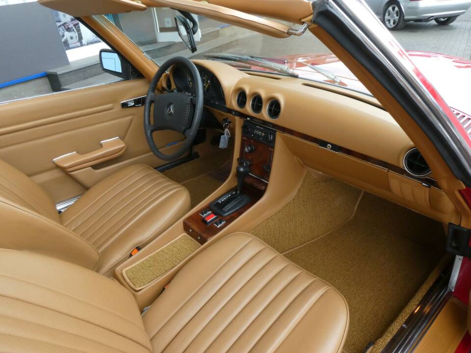 Bild 12/28 von Mercedes-Benz 450 SL (1977)