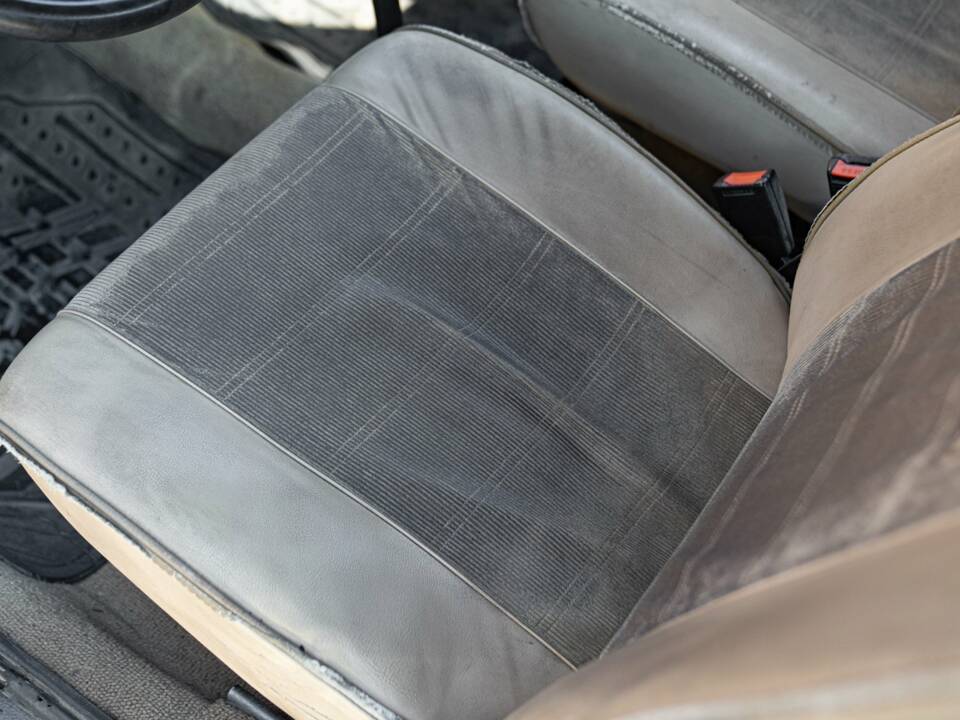 Bild 26/50 von FIAT Panda 4x4 1,0 (1987)