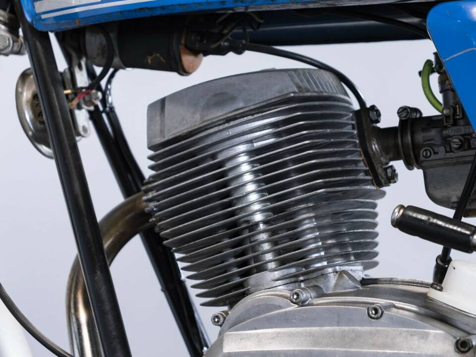 Image 15/50 of Gilera DUMMY (1974)