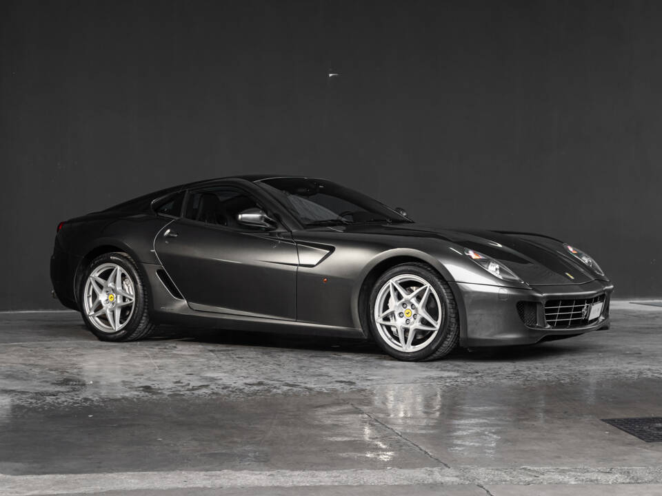 Imagen 3/72 de Ferrari 599 GTB Fiorano (2006)