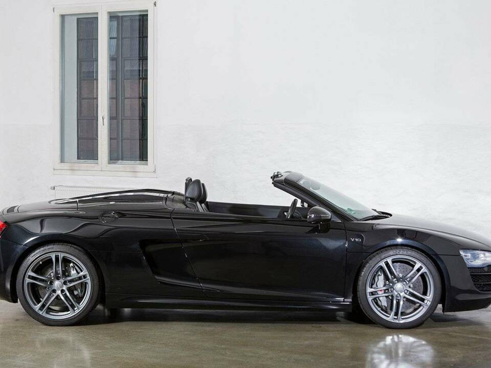 Bild 5/24 von Audi R8 V10 Spyder (2010)