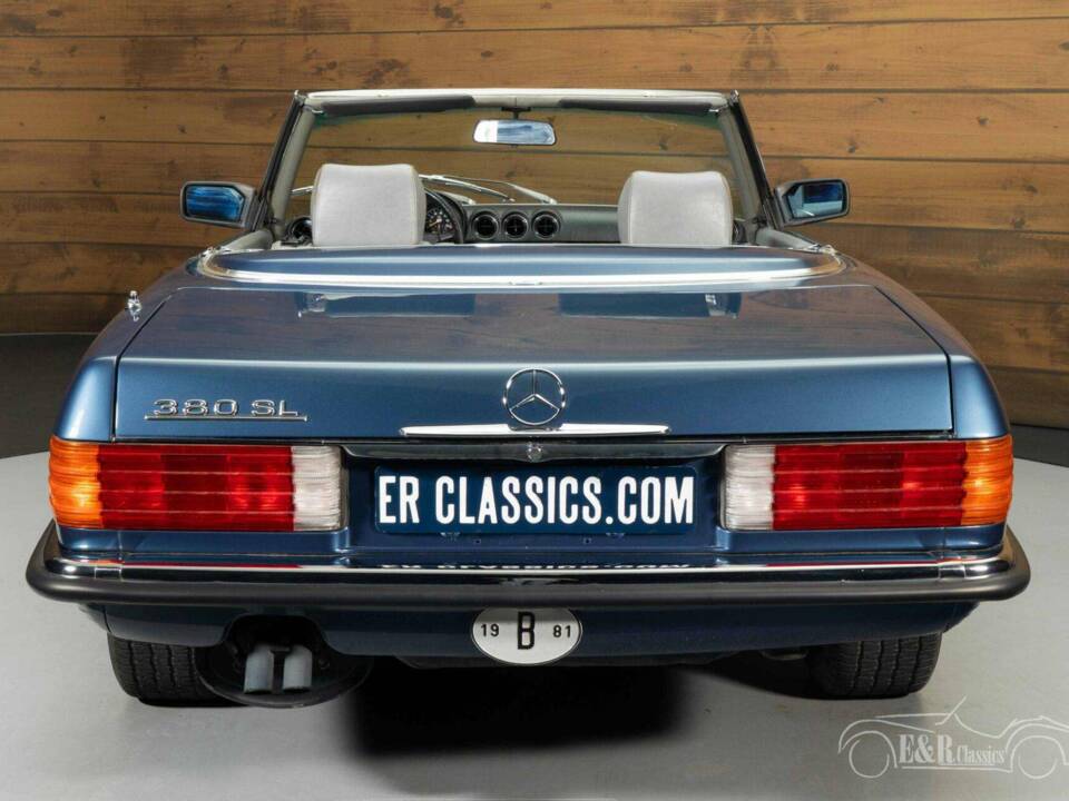 Afbeelding 14/19 van Mercedes-Benz 380 SL (1981)