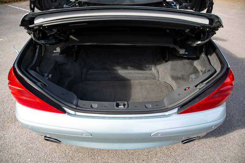 Image 47/50 of Mercedes-Benz SL 500 (2003)