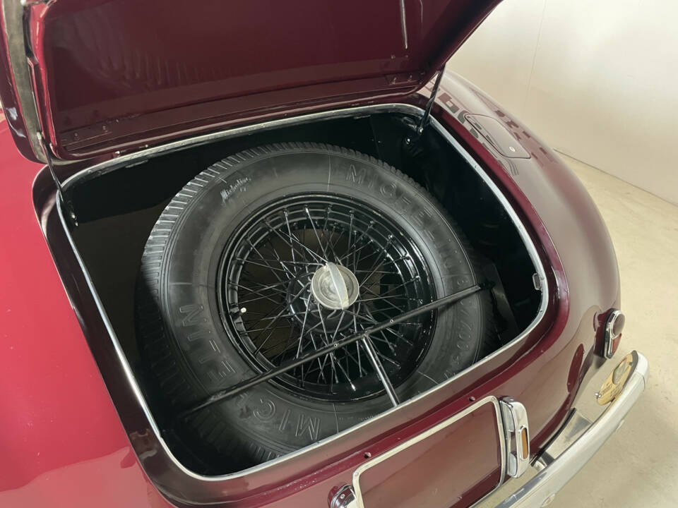 Image 34/38 de Alfa Romeo 6C 2500 SS (1949)