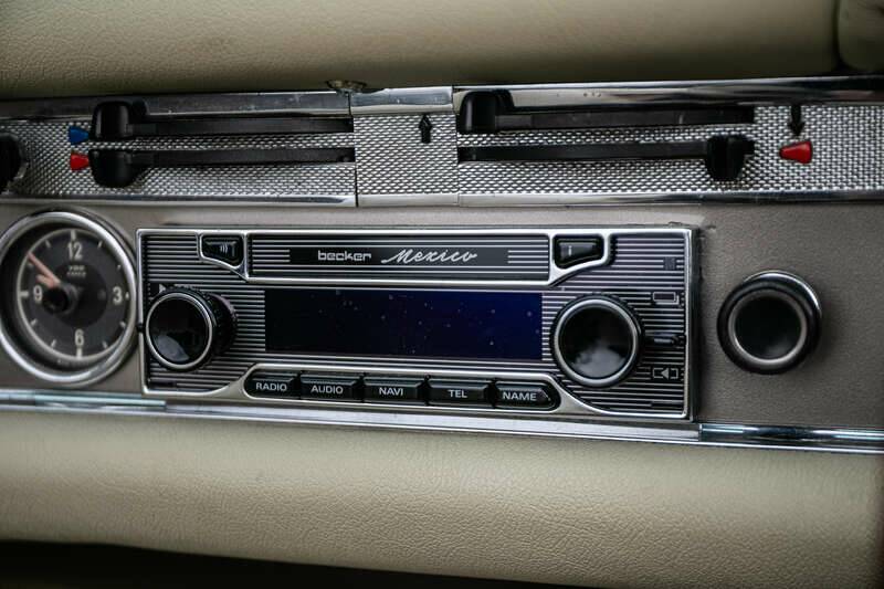 Image 36/37 of Mercedes-Benz 280 SL (1970)