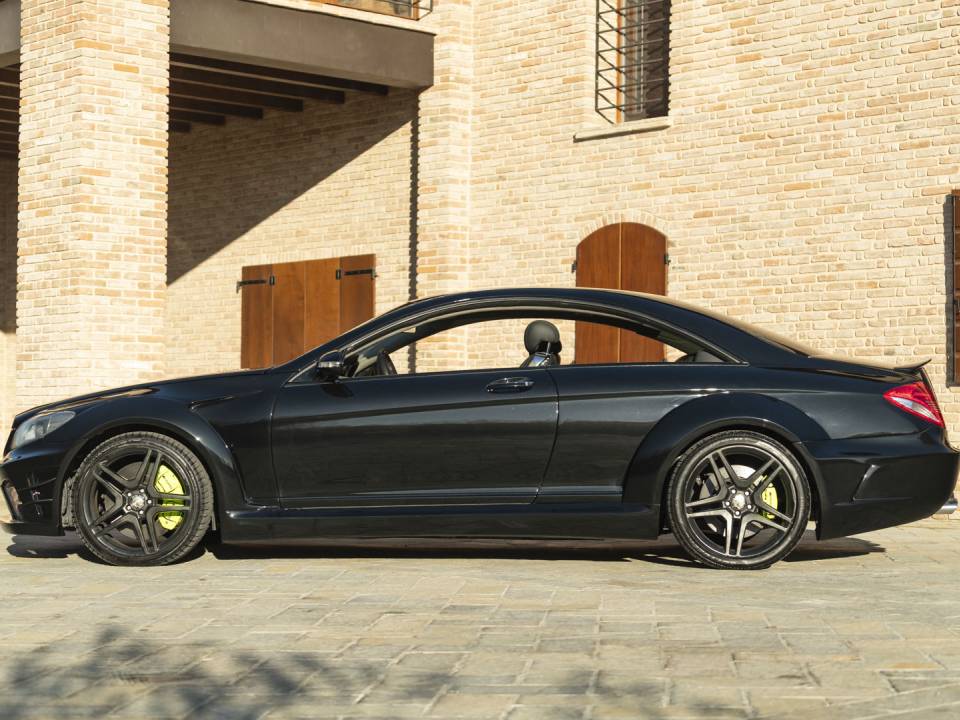 Image 2/50 of Mercedes-Benz CL 63 AMG (2009)