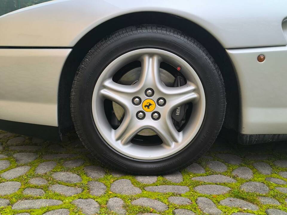 Image 24/47 of Ferrari 456 GT (1994)