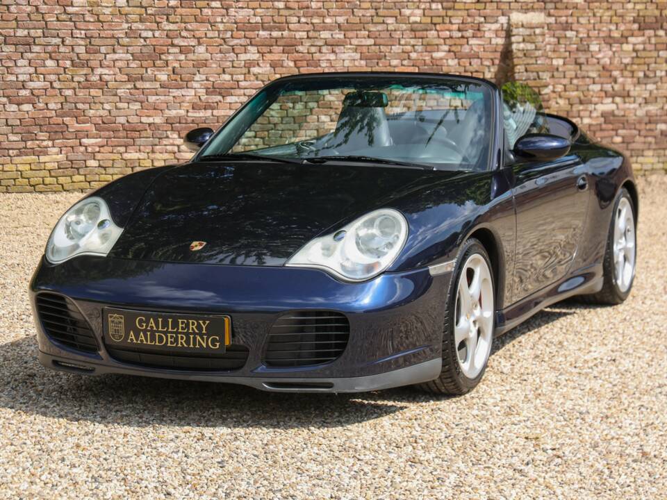 Image 28/50 of Porsche 911 Carrera 4S (2004)
