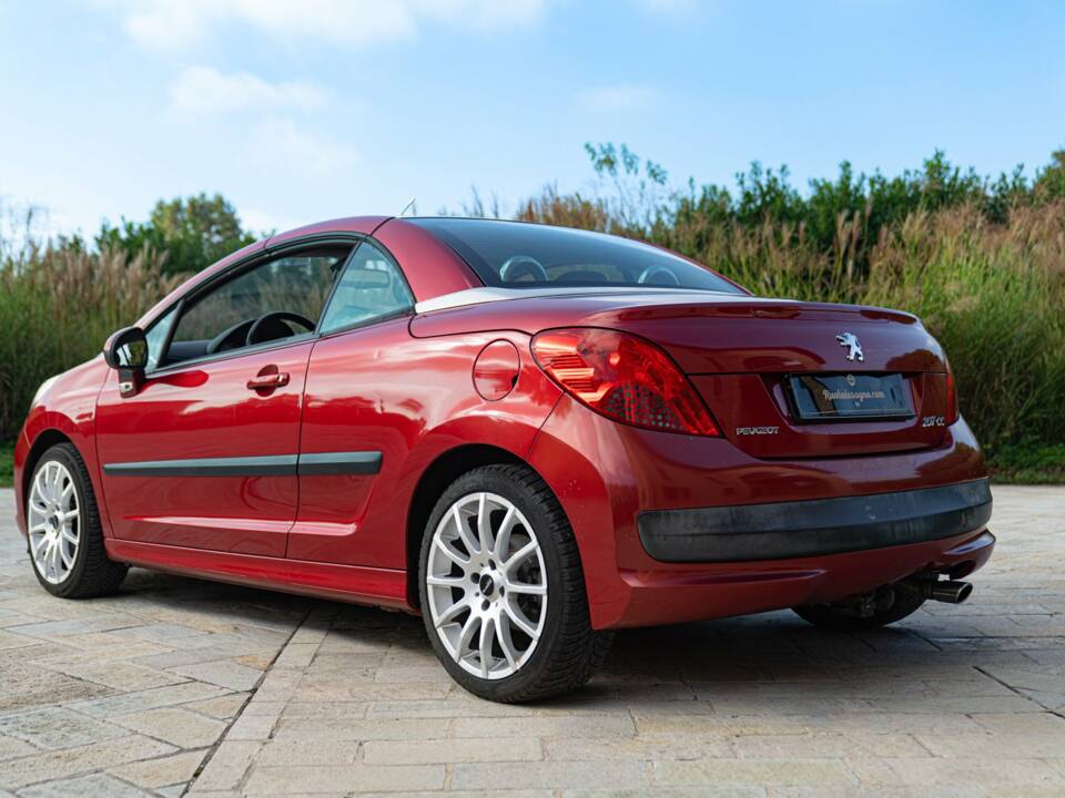 Image 7/50 of Peugeot 207 CC 1.6 VTi (2008)