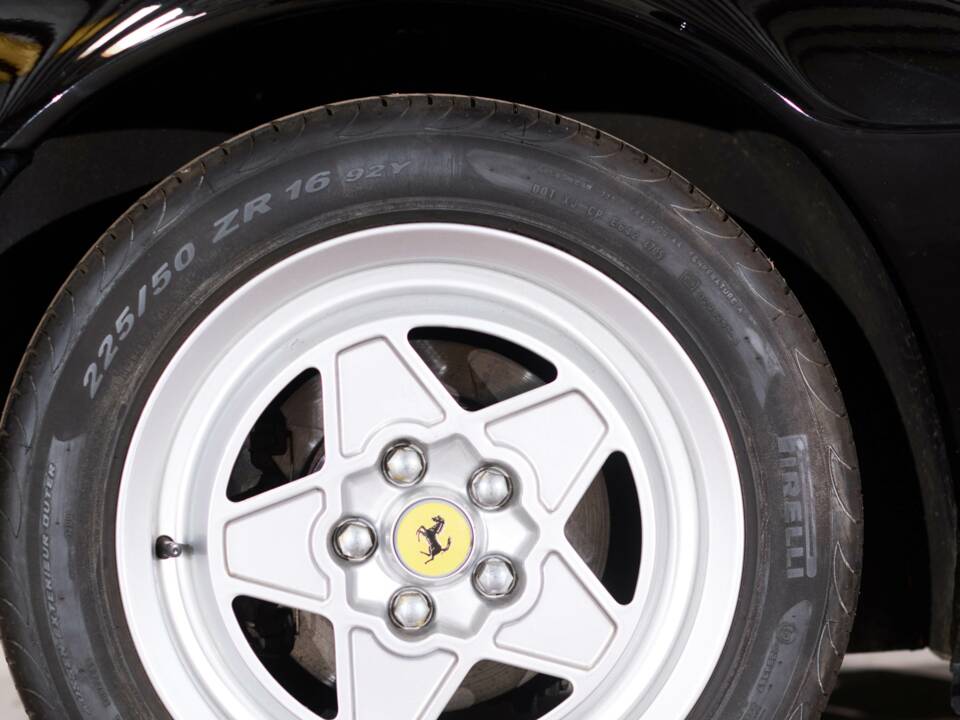 Bild 90/99 von Ferrari Mondial Quattrovalvole (1985)