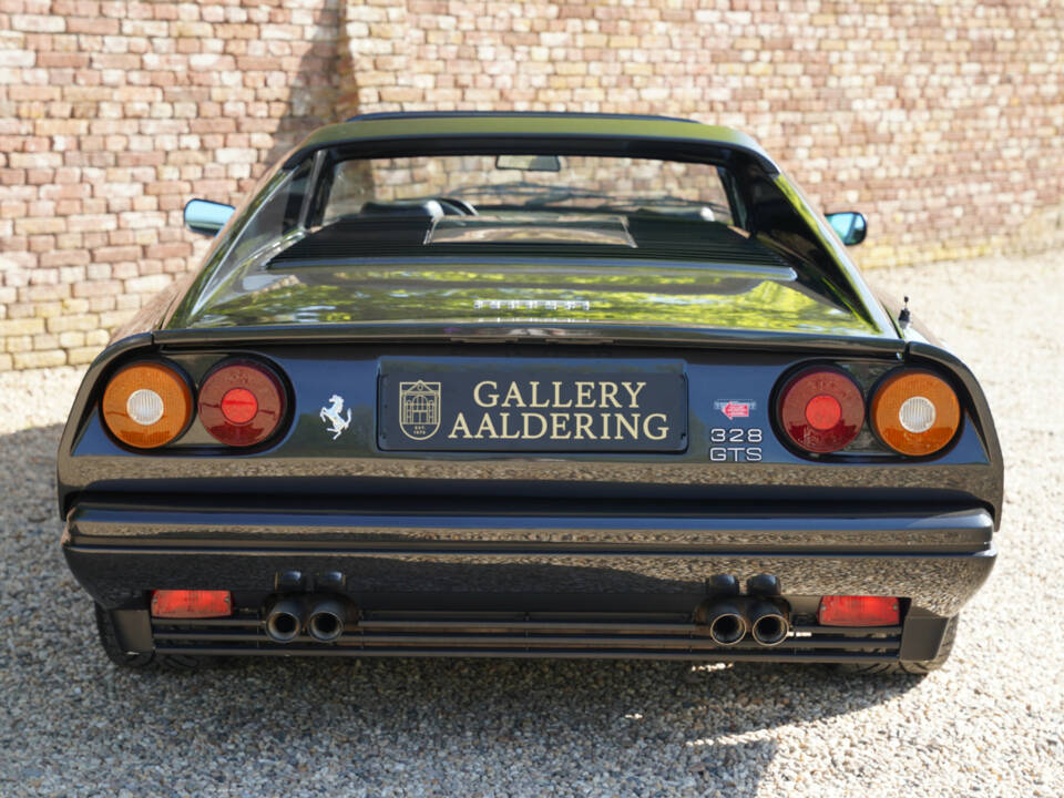 Image 6/50 of Ferrari 328 GTS (1987)