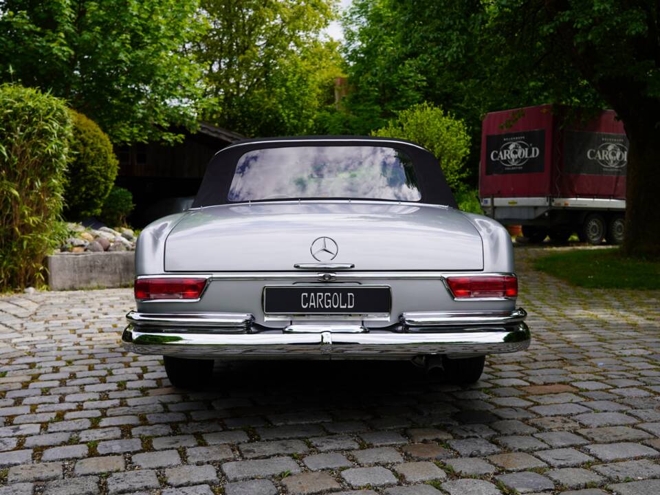 Bild 7/13 von Mercedes-Benz 220 SE b (1962)